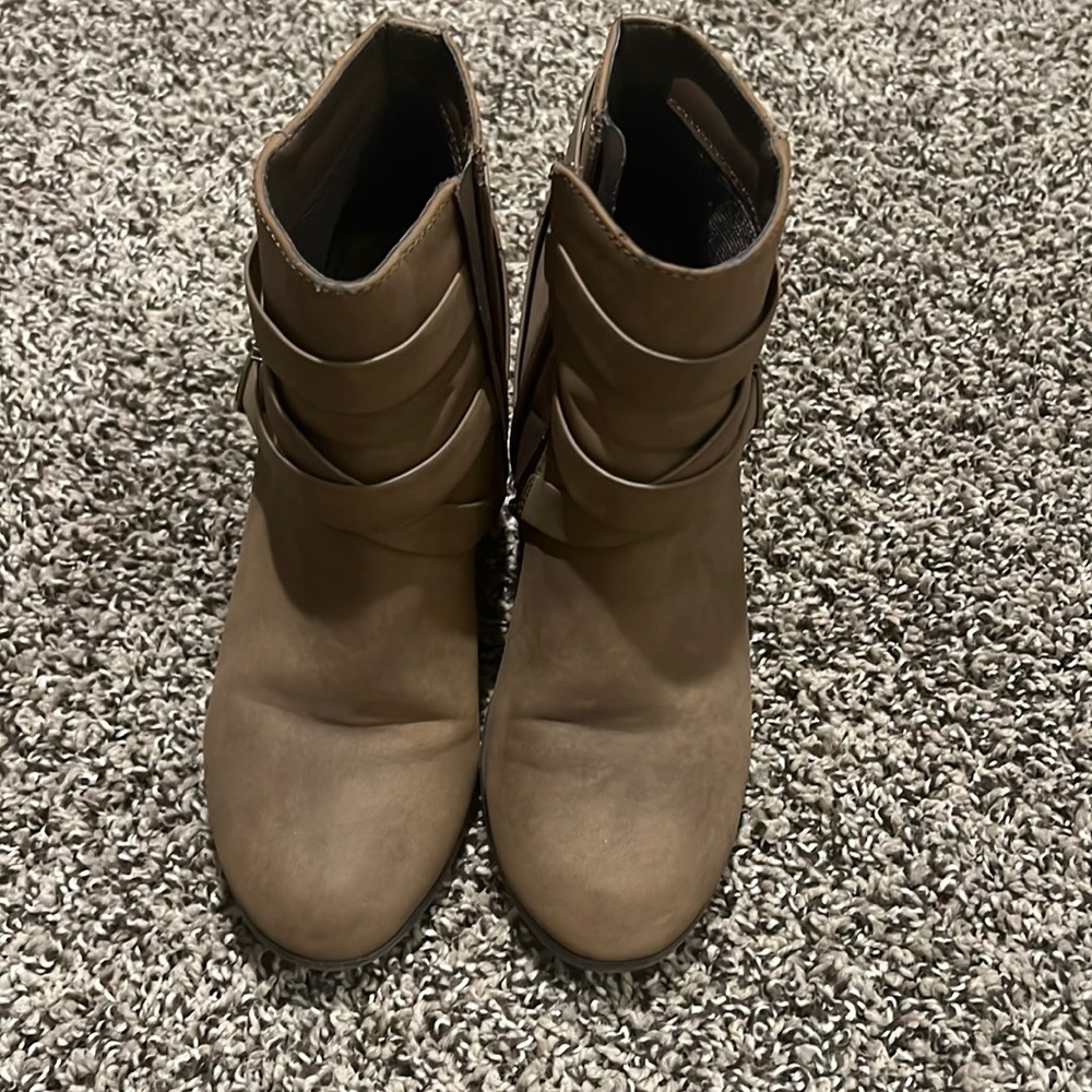 Adorable Ankle Boots!